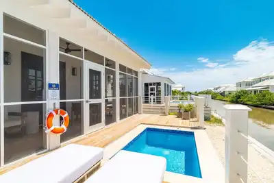 Abebi Oasis & Mistico Beach Club + Boat Shuttle