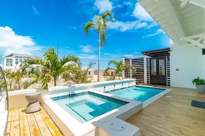 Cat`s Cradle & Mistico Beach Club + Boat Shuttle