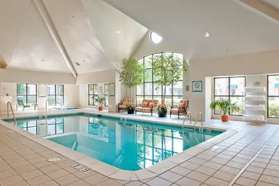 Image de 1 Bedroom King Suite | Free Breakfast & Pool
