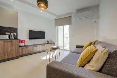 Image de Stylish 2br Retreat w/ Balcony & Fast WiFi