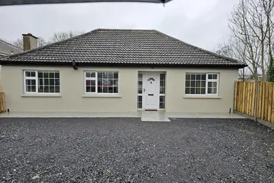 Image de Large 6-bedroom house centrally located in Carrick-On-Shannon perfect for groups