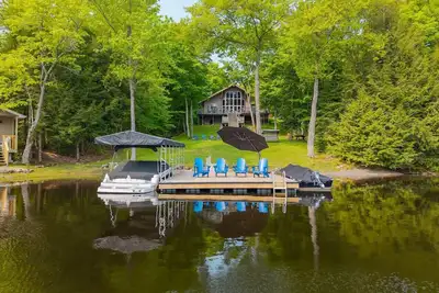 Image de Family Retreat | 4br, Beach, Huge Dock, Firepit