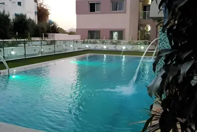 Image de s+1 luxe neuf plage à 3 min entrée intelligente