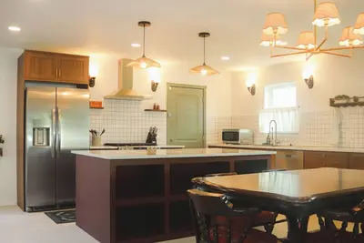 Image de Family-Friendly 3 Bedroom/2 Bath Home - 25 Min to Dallas w/ Free Ev Charging