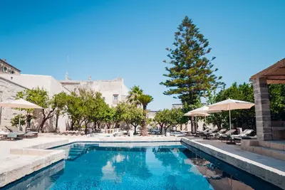 Image de Élégante maison avec piscine dans l'ancien village