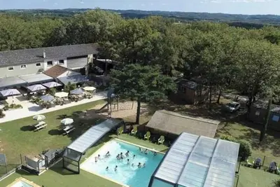 Image de ZEcamping 4 étoiles parc aquatique animations tente Bbq 20m2 4 pers