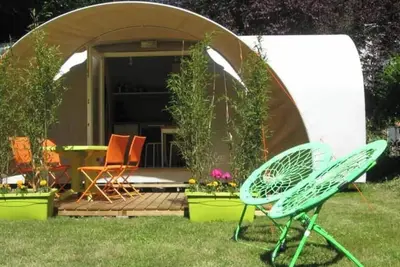 Image de ZEcamping 3 étoiles familial piscine chauffée locatif Tv Bbq 17m2