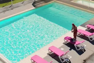 Image de ZEcamping 3 étoiles piscine couverte tente Bbq 20m2