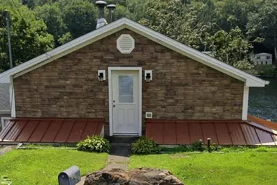 Image de Riverfront Retreat