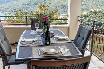 Image de Partial sea & city view by Interhome