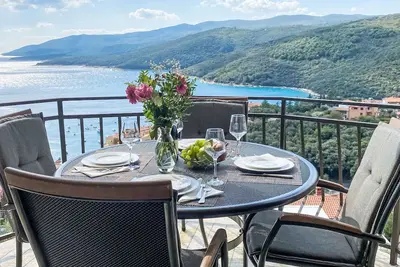 Image de Panoramic sea view by Interhome