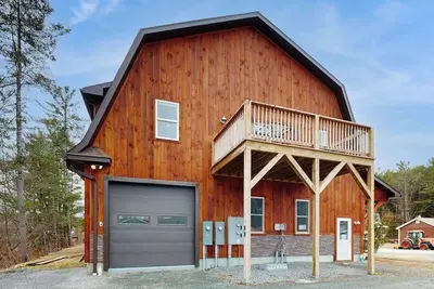 Image de White Mountain peaceful retreat w/ furnished deck, garage, gas grill & location