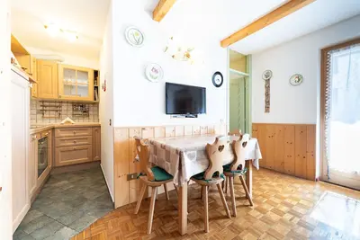 Image de Two-bedroom apartment just 300 meters from the Sellaronda ski lifts.