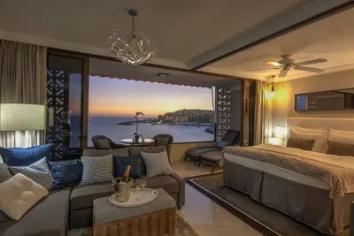 Image de Luxus, Eleganz und Sonnenuntergänge am Strand by Interhome