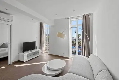 Image de Cannes Port | Suite 1 | Balcon vue Palais