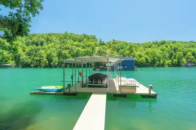 Image de Lake Days & Sunset Nights - Beautiful 5 bedroom house on Norris Lake w/ dock!