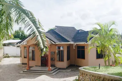 Image de Cozy Tanzania Enjoyable 4-bedroom bed & breakfast in vibrant Dar es Salaam