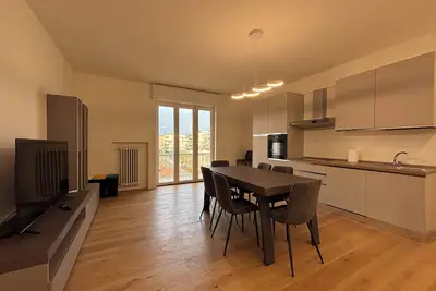 Image de Design & Style Apartment with 3 bedrooms and 2 bathrooms