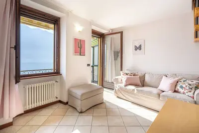 Image de Sottoriva 12 - Lake Como Beachfront in Colonno