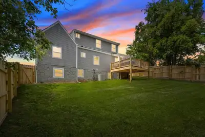 Image de Dog Friendly, Family Friendly, Minutes to Downtown