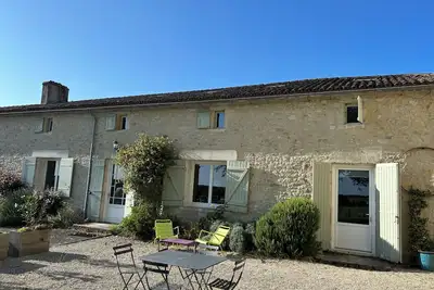 Image de Maison de charme de Château Astrelus- 4*