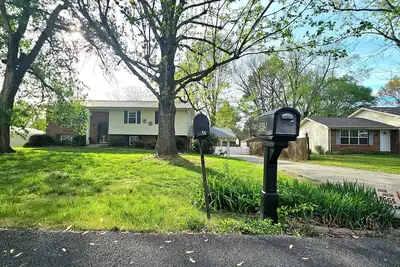 Image de Unique Stay- Meet our pet Goat Mila- Near \nI-75 & Shops - Pet Friendly