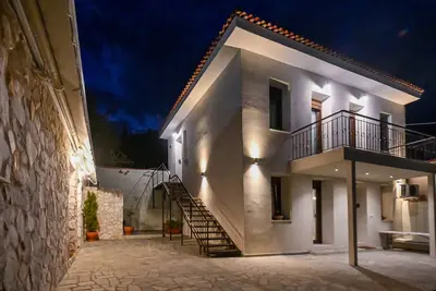 Image de Two Bedroom with Mountain View