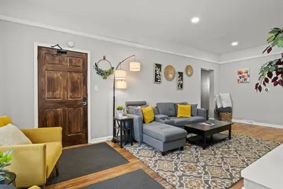 Image de 4br King Bed Retreat Near Downtown & Event Venues