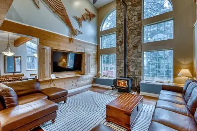 Image de Reunion House Downstairs Hot Tub 2br 2ba