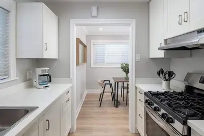 Image de Lovely central coronado Village 1-bedroom apartment with patio