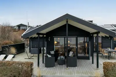 \"Gertina\" - 100m from the sea by Interhome