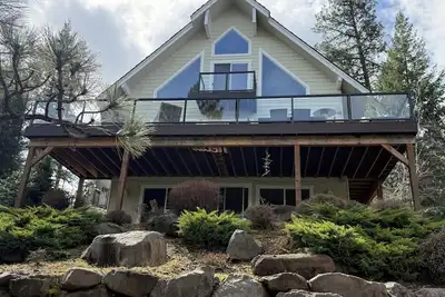 Peaceful Lakefront Echo Bay Home With Panoramic Views