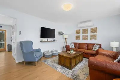 Image de Charming Laid-Back Cape Escape