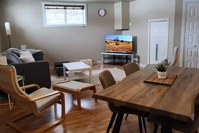 Image de Bonnyville2 bedroom townhome unit, perfect for crews