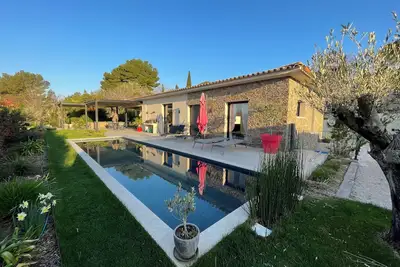 Image de Villa Contemporaine avec Vue dégagée & Piscine