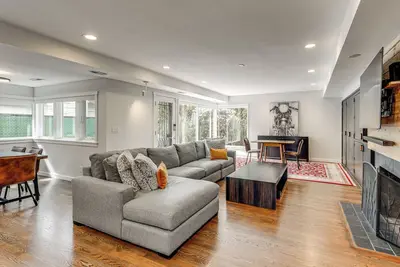 Image de Patio, Modern Broadway Luxury: 4 Mi to Lumen Field