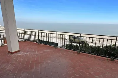 Image de Se228 - Montemarciano, modern and spacious seafront two-bedroom apartment with balcony