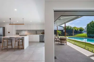 Image de Mooloolaba Canal Retreat with Pool, Sleeps 12