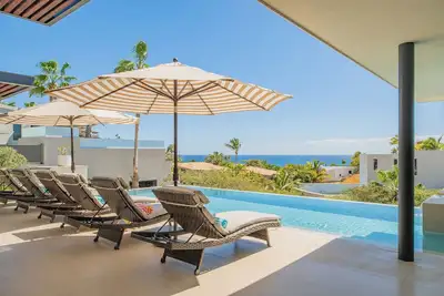 Image de Villa Nazar + Persia | Dual Private Estates Minutes to Marina. Promos avail.