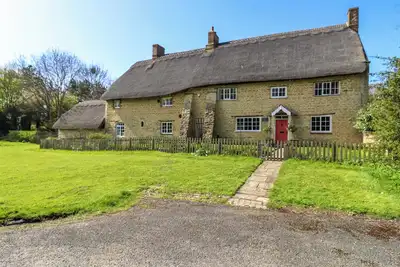 Image de Manor Farm Cottages, pet friendly in Loughton, Milton Keynes