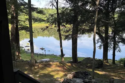 Image de Tranquil 2-bedroom cabin in On Pond In Hawley perfect for getaway