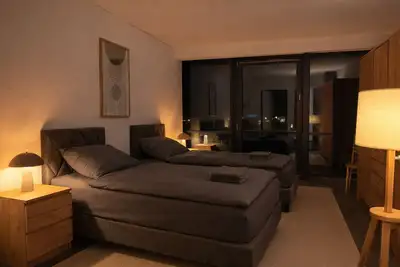 Image de Modern penthouse for up to 5 people near Berlin. Only 15 minutes to Ber!