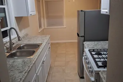 Image de Cozy fully furnished 1-bedroom house in beautiful Lancaster