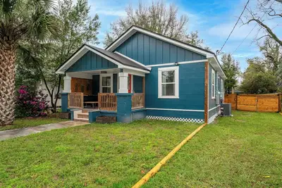 Graffiti Blues. Fun 2br Near Downtown. Snookball + Firepit