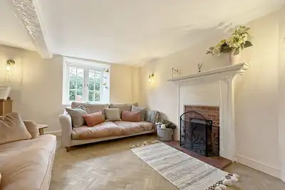 Image de Vine Cottage -  a self catering cottage that sleeps 4 guests  in 2 bedrooms