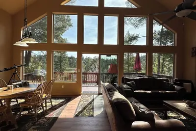 Image de Stargazing Family Cabin, 2mi to Burro St & Hiking Trls. 2br+Loft/Office, 2. 5ba.