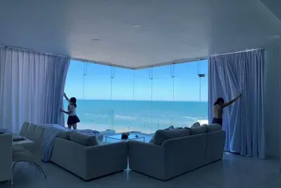 Image de Casa Miramar - Beachfront Luxury + Private Pool - Oceanfront Dream House