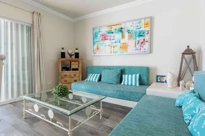 Image de Beachfront Condo with Pool, Balcony & WiFi
