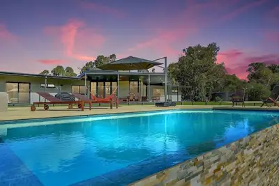 Peaceful Country Escape | Pool Spa Fireplace