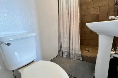 Image de Hill House - City & Ocean Views, Downtown